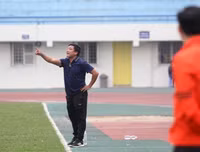 [ẢNH] Á quân Nguyễn Thị Minh Khai đã truất ngôi đương kim vô địch Trần Quốc Tuấn như thế nào?