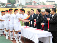 THPT Nguyễn Thị Minh Khai ăn mừng chức vô địch lần thứ ba