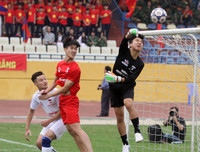 [ẢNH] Á quân Nguyễn Thị Minh Khai đã truất ngôi đương kim vô địch Trần Quốc Tuấn như thế nào?