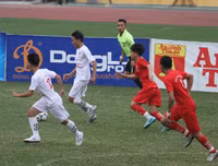 [ẢNH] Á quân Nguyễn Thị Minh Khai đã truất ngôi đương kim vô địch Trần Quốc Tuấn như thế nào?