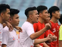 [ẢNH] Á quân Nguyễn Thị Minh Khai đã truất ngôi đương kim vô địch Trần Quốc Tuấn như thế nào?