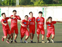 [ẢNH] Cùng vượt khó, THPT Hà Đông gặp THPT Lê Quý Đôn ở vòng 1/16