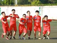 [ẢNH] Cùng vượt khó, THPT Hà Đông gặp THPT Lê Quý Đôn ở vòng 1/16