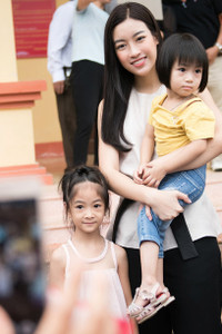 Hoa hậu Mỹ Linh nối dài dự án nhân ái 