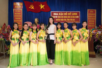 Hoa hậu Mỹ Linh nối dài dự án nhân ái 