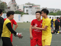 THPT Lê Văn Thiêm vào bán kết sau cuộc rượt đuổi tỉ số nghẹt thở