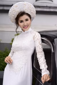 Sau đám cưới bí mật, Nguyệt Ánh bị đồn bất ngờ...
