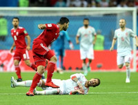 [ẢNH] Ăn mừng cảm xúc, cầu thủ Iran lại chưng hửng vì bị VAR 