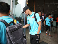 [ẢNH] ĐT Việt Nam bịn rịn chia tay nhau ở Thái Lan