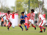 Giggs và Scholes thích thú xem đội trẻ PVF đánh bại mầm non giải Ngoại hạng Anh