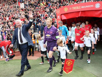 [ẢNH] Beckham tái xuất, Solskjaer ghi bàn, M.U đè bẹp Bayern 5-0