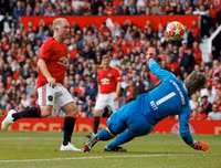 [ẢNH] Beckham tái xuất, Solskjaer ghi bàn, M.U đè bẹp Bayern 5-0