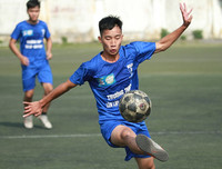 [ẢNH] THPT Tân Lập vào tứ kết sau trận đấu nghẹt thở trước THPT Hà Thành