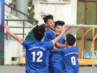 [ẢNH] THPT Tân Lập vào tứ kết sau trận đấu nghẹt thở trước THPT Hà Thành