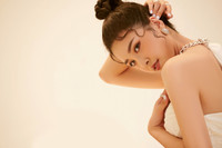 Á hậu Thúy An khoe vẻ đẹp quyến rũ khi bước sang tuổi 23