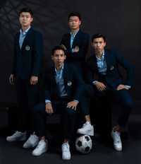 [ẢNH] Bùi Tiến Dũng, Quang Hải chuẩn 