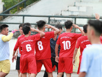 [ẢNH] THPT Lê Văn Thiêm vượt qua THPT Nguyễn Trãi sau 50 phút 