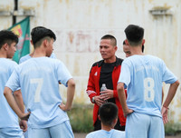 [ẢNH] THPT Lê Văn Thiêm vượt qua THPT Nguyễn Trãi sau 50 phút 