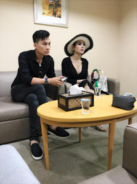 Ca sĩ chuyển giới Lâm Khánh Chi chi 1 tỷ đồng nhờ mang thai hộ