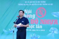 [Ảnh] Màn nhảy Flashmod sôi động của 600 sinh viên và giảng viên, kêu gọi giảm rác thải nhựa dùng một lần