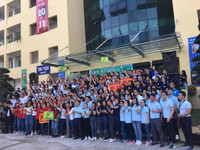 [Ảnh] Màn nhảy Flashmod sôi động của 600 sinh viên và giảng viên, kêu gọi giảm rác thải nhựa dùng một lần