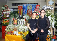 Những hình ảnh đáng xấu hổ khi đưa tiễn diễn viên Anh Vũ về nơi suối vàng