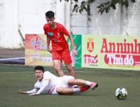 [ẢNH] Những khoảnh khắc độc đáo và đáng yêu ở giải bóng đá học sinh Hà Nội