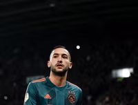 [ẢNH] Top 10 hợp đồng đắt giá nhất đã hoàn tất trong Hè 2020