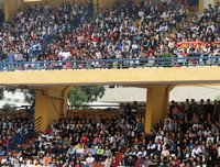 THPT Nguyễn Thị Minh Khai ăn mừng chức vô địch lần thứ ba