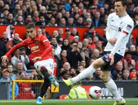 [ẢNH] Man United cắt đứt mạch chiến thắng của Liverpool