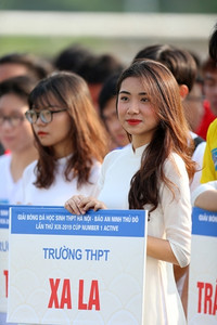 [ẢNH] Nữ sinh Hà Nội 