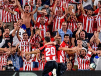 [ẢNH] Tân binh Barca ôm mặt thất vọng khi thua đau trận mở màn La Liga