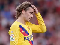 [ẢNH] Tân binh Barca ôm mặt thất vọng khi thua đau trận mở màn La Liga