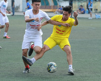 [ẢNH] Cầu thủ THPT Kim Liên bật khóc sau trận thua trước trường Vân Tảo