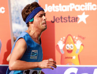 [ẢNH] Thú vị hình ảnh mẹ dắt tay con về đích giải chạy 