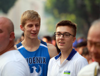 [ẢNH] Thú vị hình ảnh mẹ dắt tay con về đích giải chạy 