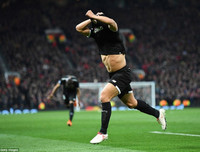 [ẢNH] M.U thua ê chề và bị loại khỏi Champions League như thế nào?