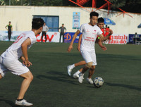 [Ảnh] Quyết liệt cuộc đua vé đi tiếp của 32 đội bóng trong lượt trận chiều 1-11