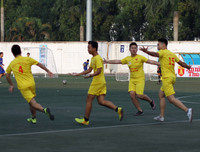 [Ảnh] Quyết liệt cuộc đua vé đi tiếp của 32 đội bóng trong lượt trận chiều 1-11