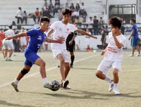 [Ảnh] Quyết liệt cuộc đua vé đi tiếp của 32 đội bóng trong lượt trận chiều 1-11