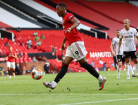 [ẢNH] Pogba và Martial đã chơi hay thế nào trong đại thắng của M.U?