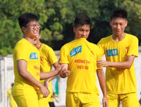 [ẢNH] Toàn cảnh lượt trận 15h chiều nay 23-10