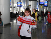 Chùm ảnh Giggs và Scholes đến Hà Nội trong sự chào đón nồng nhiệt của fan M.U