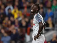 [ẢNH] Suarez ăn mừng phấn khích khi ghi bàn vào lưới đội bóng cũ Liverpool