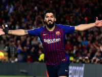 [ẢNH] Suarez ăn mừng phấn khích khi ghi bàn vào lưới đội bóng cũ Liverpool
