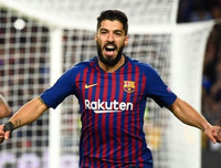 [ẢNH] Suarez ăn mừng phấn khích khi ghi bàn vào lưới đội bóng cũ Liverpool