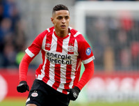 [ẢNH] 50 thần đồng bóng đá đương đại (P1): Tài không đợi tuổi