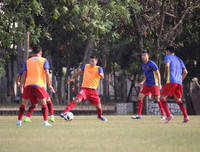 [ẢNH] Xuân Trường trở lại trong lần đầu tiên Việt Nam được tập trên một sân 