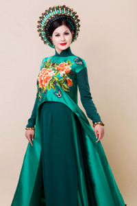 Yến Vy bất ngờ xuất hiện sau hơn 10 năm biến mất khỏi showbiz Việt