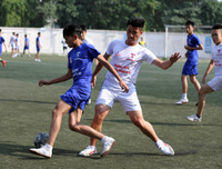 [Ảnh] Quyết liệt cuộc đua vé đi tiếp của 32 đội bóng trong lượt trận chiều 1-11